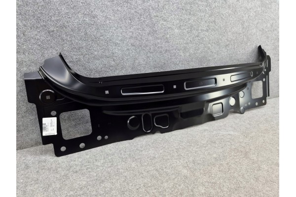 AUDI A6 C8 SEDAN REAR BODY BELT REAR WALL REINFORCEMENT OE 4K5813307 Part manufacturer Audi OE