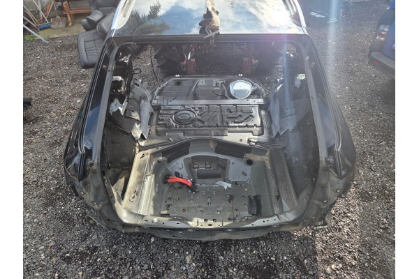 AUDI A6 C7 LIFT AVANT ALLROAD BELT REAR TUB PAKA KENNEL QUARTER SET