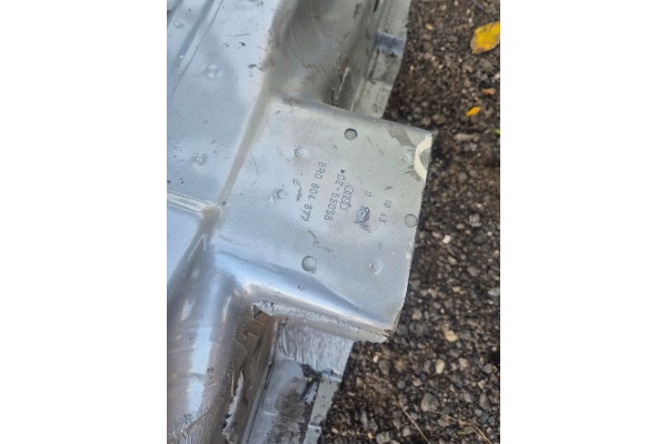 AUDI Q5 8R 12r QUARTZ MUDGUARD BELT REAR BEAM Part manufacturer Audi OE