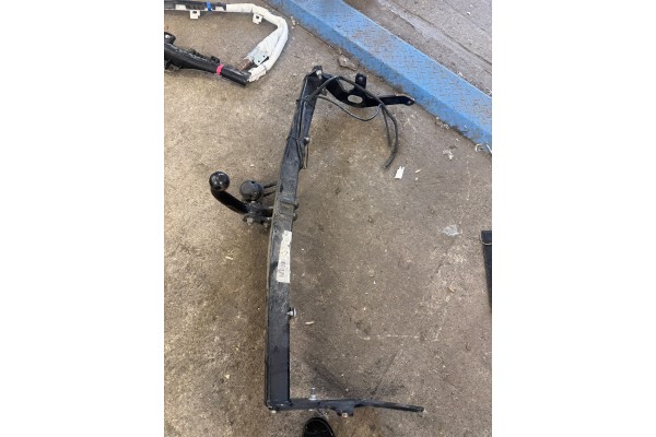 Hak Holowniczy Kula Belka Uchwyt Ty Dacia Sandero III 3 20 OE