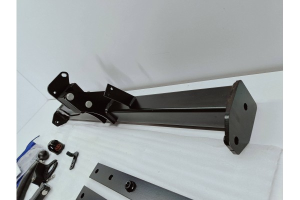 Toyota C-HR I 2016-2023 Bola de Remolque Desmontable (OEM Brink) PW960