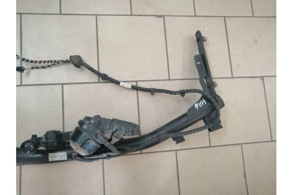 VW Golf VIII KOMBI TOWBAR 5H9803881D Part manufacturer Volkswagen OE