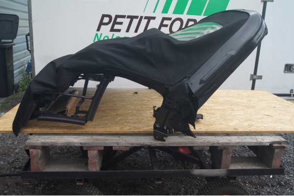 Ford Mustang VI convertible roof mechanism Catalog number of the part Ford Mustang VI cabrio dach mechanizm