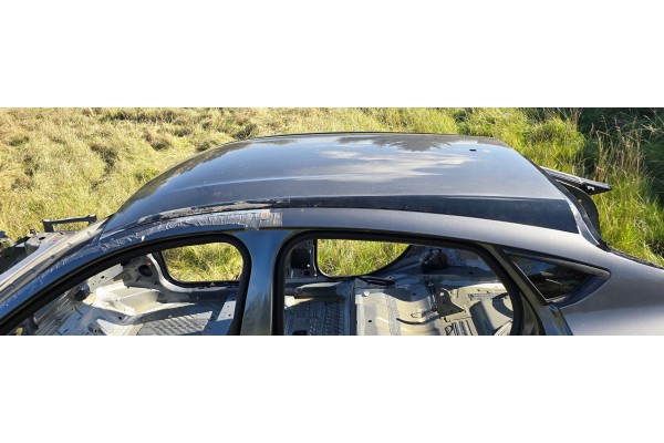 FORD MUSTANG MACH E X PREMIUM 2024 DACH KOLOR GRAU 1MDEWHA Quality of parts according to GVO O original with manufacturer s logo