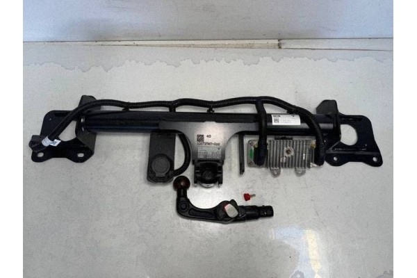 Trailer Hook Kit Rear Tesla Model Y Juniper 25 10072587010