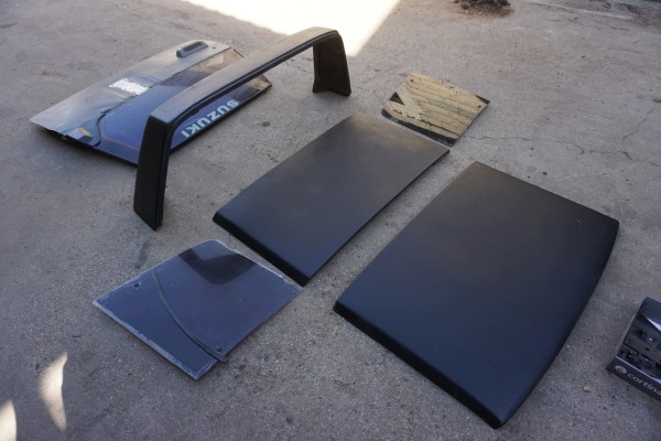 SUZUKI VITARA AND HARD TOP HARD ROOF WITH GLASS Catalog number of the part VITARA HARD TOP 1