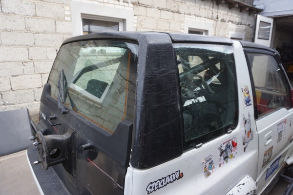 SUZUKI VITARA I HARD TOP - TECHO DURO CON VENTANAS