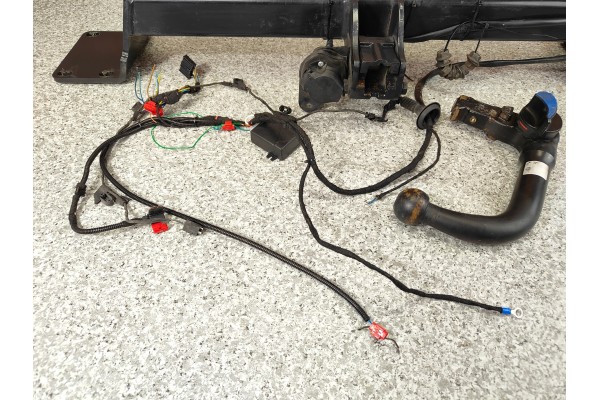 Gancho de remolque desmontable vertical para BMW X5 E70 2006-2013