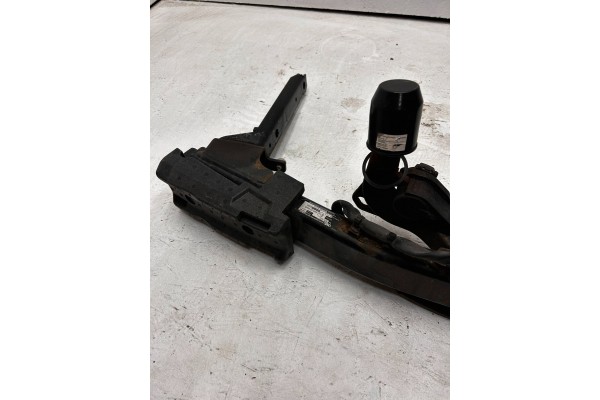 TOWBAR A4 B9 8W0800491M MODULE 4M0907383F CONDITION BDB ORIGINAL Part manufacturer Audi OE