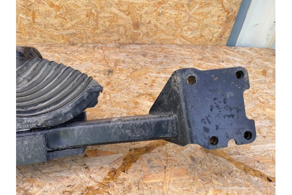 Audi Q7 SQ7 II 4M0 15 26 Towing Hook Catalog number of substitutes 305501600021