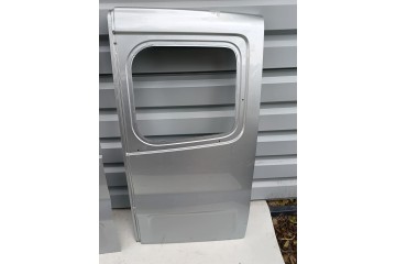 Renault Trafic III VIVARO B rear door right wing new oe KONIN Catalog number of the part Trafic III drzwi skrzydekowe lewe prawe
