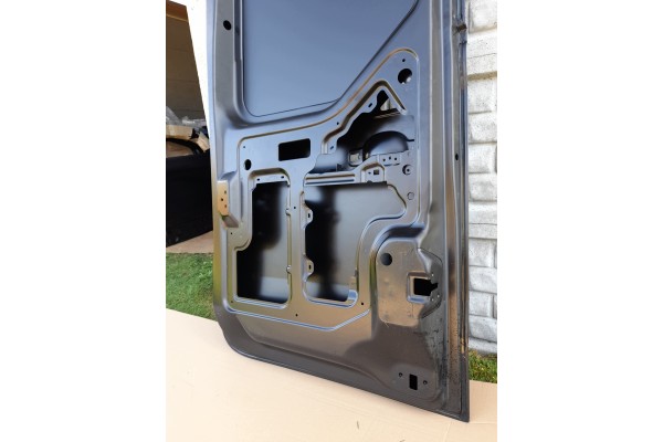 DOOR RIGHT REAR MASTER III IV MOVANO NV400 ORG NEW Part manufacturer Renault OE