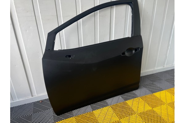 PUERTA DELANTERA IZQUIERDA --- NISSAN MICRA K14 --- PIEZA DE SERVICIO 