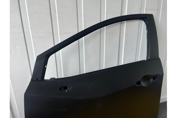 PUERTA DELANTERA IZQUIERDA --- NISSAN MICRA K14 --- PIEZA DE SERVICIO 