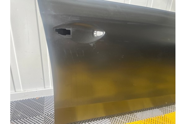 Puerta Delantera Derecha -- Hyundai i20 II 2014-2020 -- Pieza Original