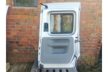 RIGHT SLIDING DOOR VW CADDY III 03 10 Quality of parts according to GVO O original with manufacturer s logo OE