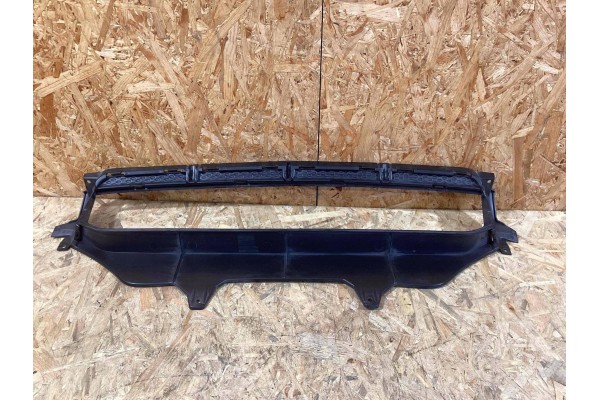 BUMPER GRILLE REAR Porsche Macan 95B 95b8079251e0 Catalog number of the original 95B8079251