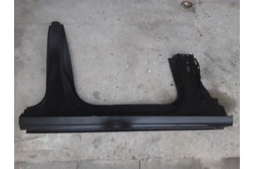 Slupek prog poszycie A4 B9 8w0 lift 19 23 Catalog number of the part 577765788999