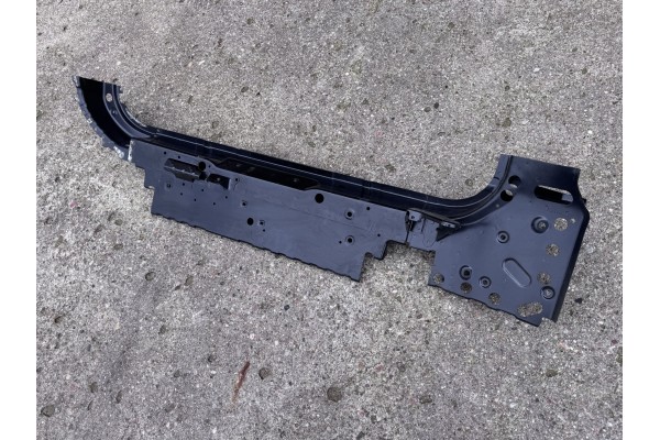 BMW X3 G01 LCI 17 24 Rear belt internal reinforcement lifting