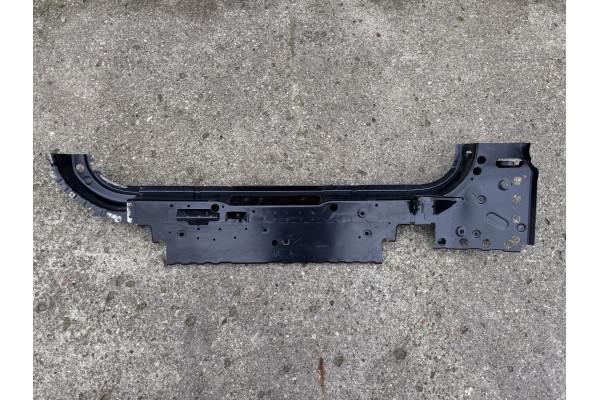 BMW X3 G01 LCI 17 24 Rear belt internal reinforcement lifting Catalog number of the part 7493996 7playa7