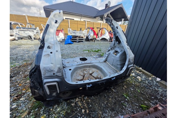TOYOTA YARIS IV 20 27r CWIARTKA PRAWA BOK BOTNIK POSZYCIE PRAWE Part manufacturer Toyota OE