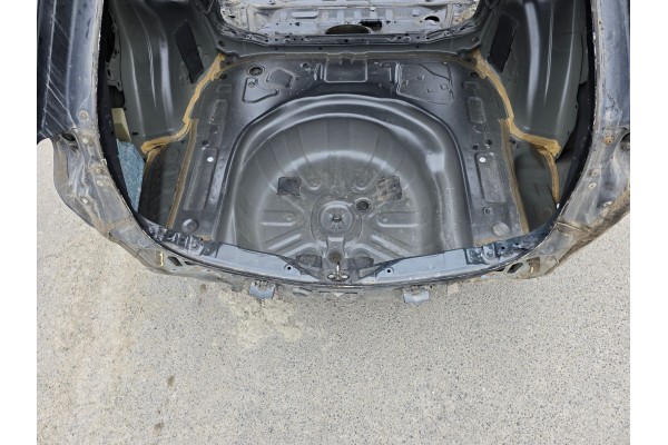 TOYOTA COROLLA E21 BATHTUB BELT REAR 209 19r Packaging status no packaging