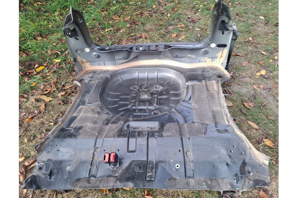 PAS TYLNY KAROSERYJNY WANNA KOA ZAPASOWEGO FORD FOCUS MK3 HB 2011 Quality of parts according to GVO O original with manufacturer
