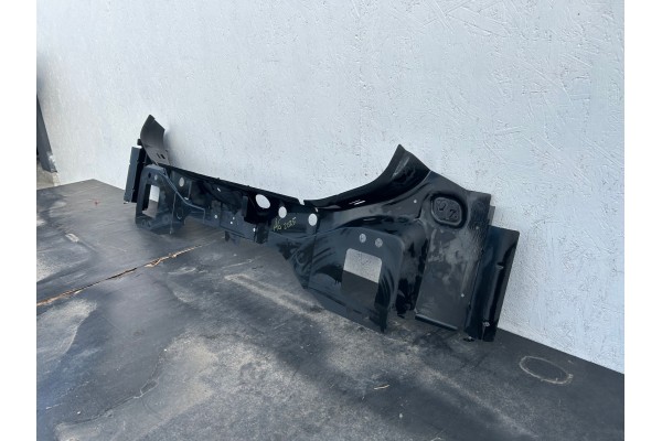 AUDI A6 E TRON 85E 2025 BELT REAR WALL NEW ELEMENT Catalog number of the part JOZEEK3 85E813331 85E813333