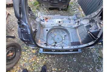 TOYOTA YARIS IV 20 27r CWIARTKA PAS TY BOK WANNA Part manufacturer Toyota OE