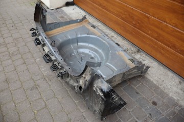 Renault Clio V belt rear bath floor Ad Blue TEGNE bydgoszcz 2020r Part manufacturer Renault OE