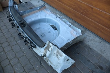 Renault Clio V belt rear bath floor Ad Blue OV369 Bydgoszcz 2020r Catalog number of the part 315615621564