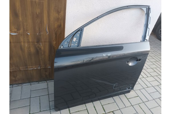 front left door VOLVO XC60 I front left 2008 2017 Catalog number of the part VOLVO XC 60 XC 60 I drzwi lewe przednie 08 17