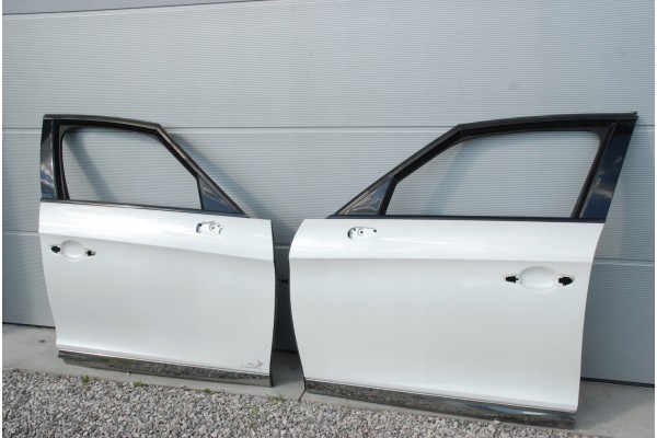 DOOR L P FRONT KWED CITROEN DS5 11 15R Car type passenger cars