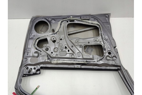 Toyota Yaris III 5D FRONT LEFT FRONT DOOR Installation side front left