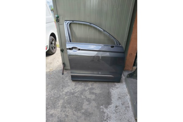 VW TIGUAN II DOOR RIGHT FRONT 5NA831312E VERY NICE Catalog number of the part DRZWI VW TIGUAN II 5NA PRAWE PRZEDNIE PRZOD BARDZO