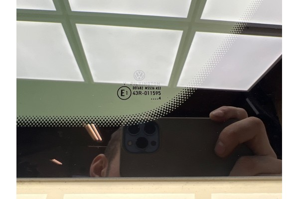 Left sliding door VW T7 7T0843107G LO7Q New original Quality of parts according to GVO O original with manufacturer s logo OE