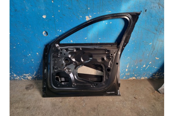 BENTLEY FLYING SPUR DRZWI PRAWY PRZOD 3SE831312B 3SE831513 Installation side front right