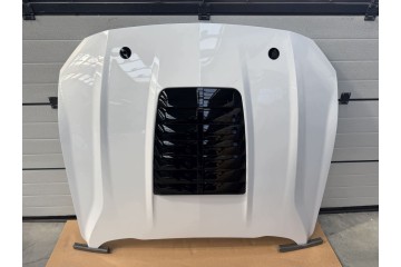 Engine cover aluminium Ford Mustang VI lift 2018 2023 GT500 Quality of parts according to GVO P replacement with original qualit