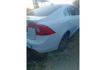 Luggage compartment flap Lotka Volvo S60 II Link in colour 707 Part manufacturer Volvo OE