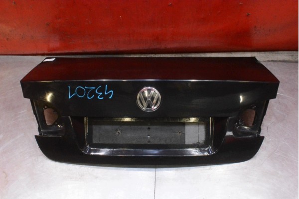 TAILGATE REAR LC9X VW JETTA 5 V SEDAN 05 11 Part manufacturer Volkswagen OE