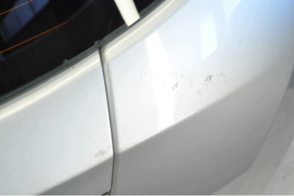 Tapa Trasera del Maletero para Opel Mokka (Código de Color 100UM)