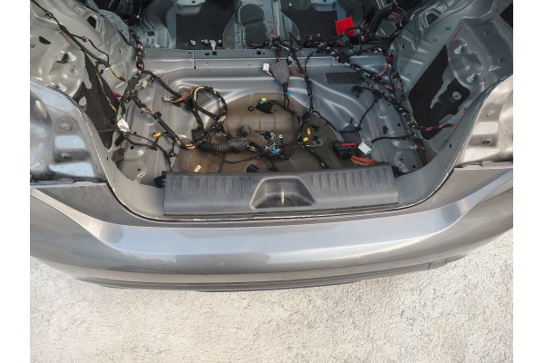 TYLNY PAS TY WANNA MERCEDES A KLASA W176 2012 2018 lakier 787