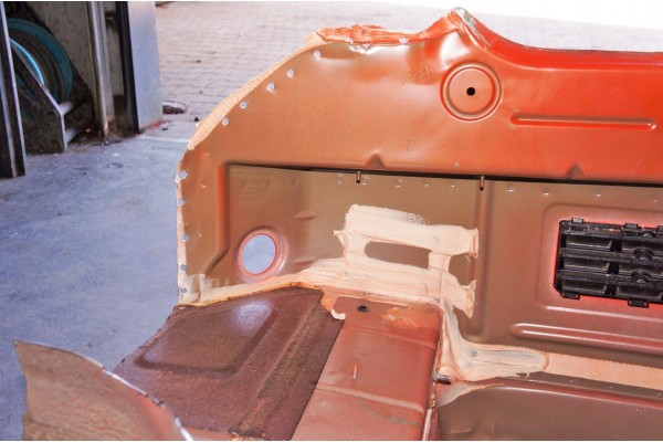 WD285 Panel Trasero de Cinturón para Dodge Challenger III
