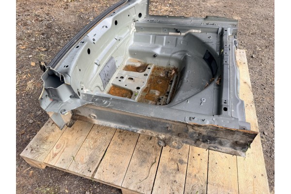AUDI A4 B9 8W SEDAN PAST REAR TRUNK TUB 2016 2020 LZ7S Part manufacturer Audi OE