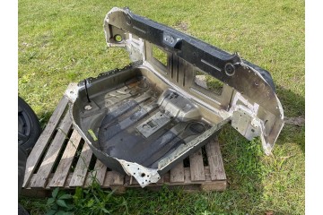 DODGE CHALLENGER 2015 2024 PAS TYLNY WANNA TY Packaging status no packaging