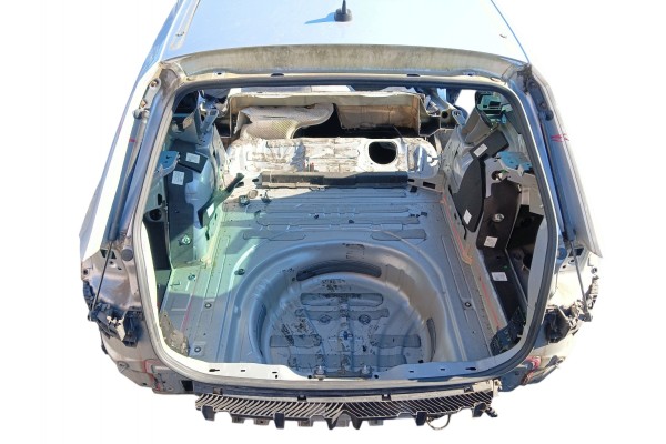 REAR BELT BATH VW PASSAT B8 STATION WAGON LAK LA7W 14 19 Packaging status replacement