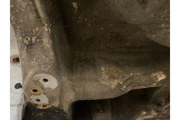 Traviesa trasera del piso lado izquierdo y derecho para KIA Sportage I