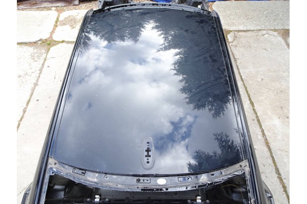 Jaguar XE X760 LRC PEC Ebony Black roof