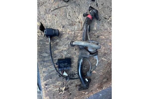 Mercedes B class W246 a class w176 TOWBAR A2463100404