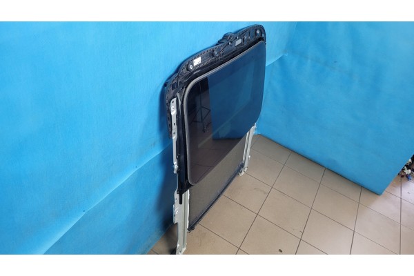 MERCEDES IN206 C200 SUNROOF PANORAMA A2067801800 A2239000532 A2067801401 Part manufacturer Mercedes Benz OE